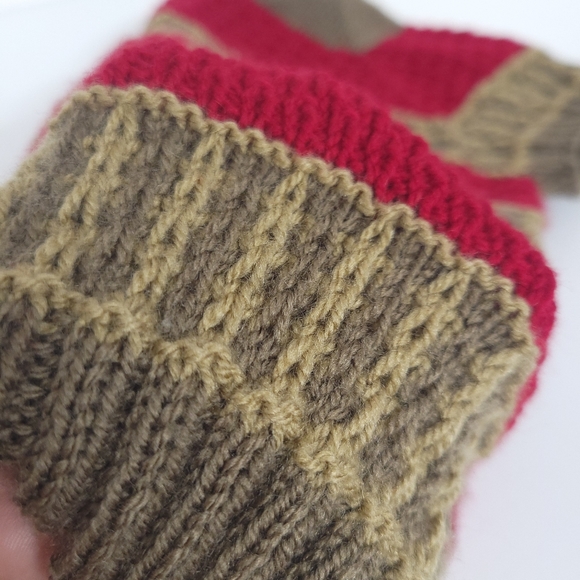 Hand Knit Lightweight kids Top, Sz 5/6 year old - Picture 11 of 12